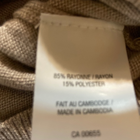 Reitmans beige lightweight sweater with cowl neck - medium - Picture 13 of 14